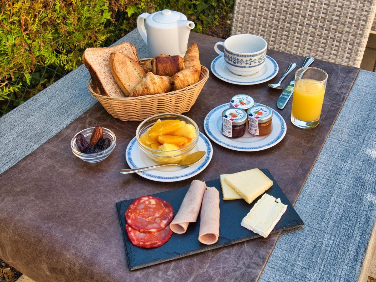 Hotel Des Roches - Climatisation Les Eyzies Ngoại thất bức ảnh